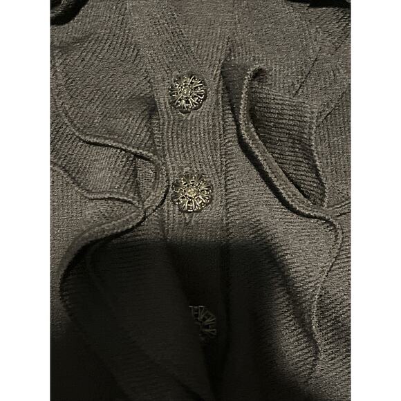 Vtg St John Black Santana Knit, Ruffled Front & Sleeve Cuff Jacket Size 2 EUC - Picture 5 of 8